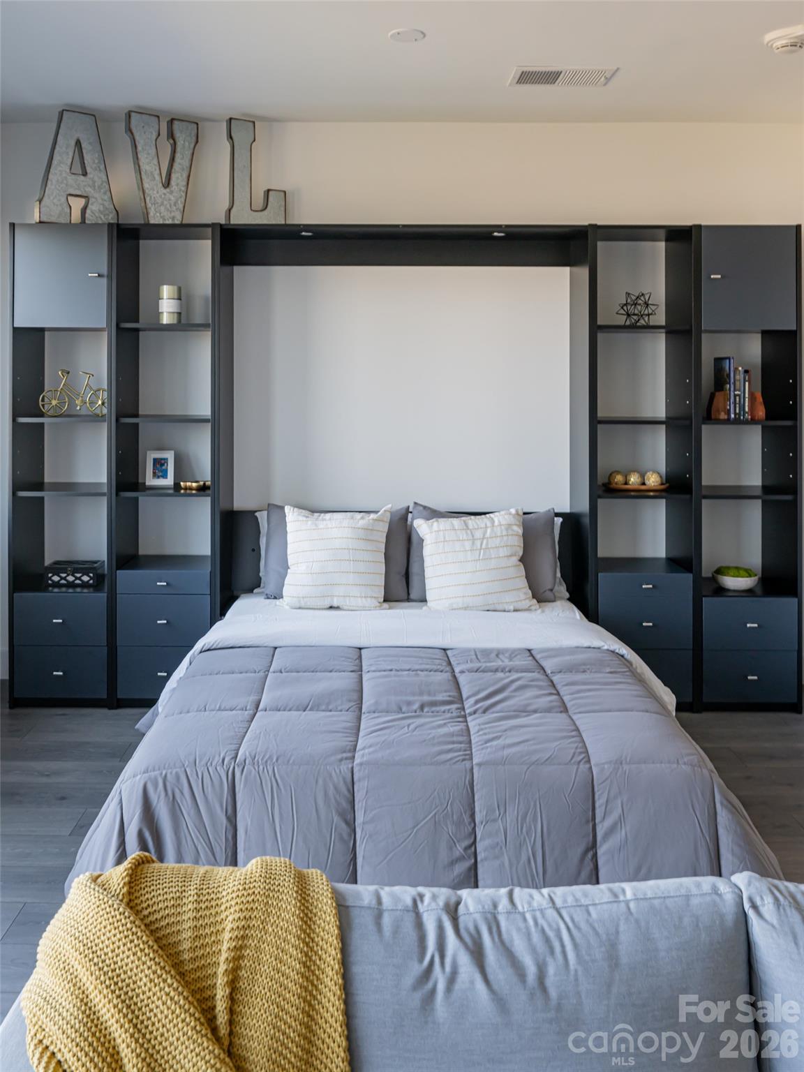68 Craven Street Unit: 304