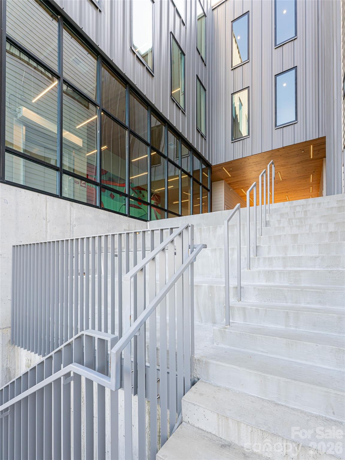 68 Craven Street Unit: 304