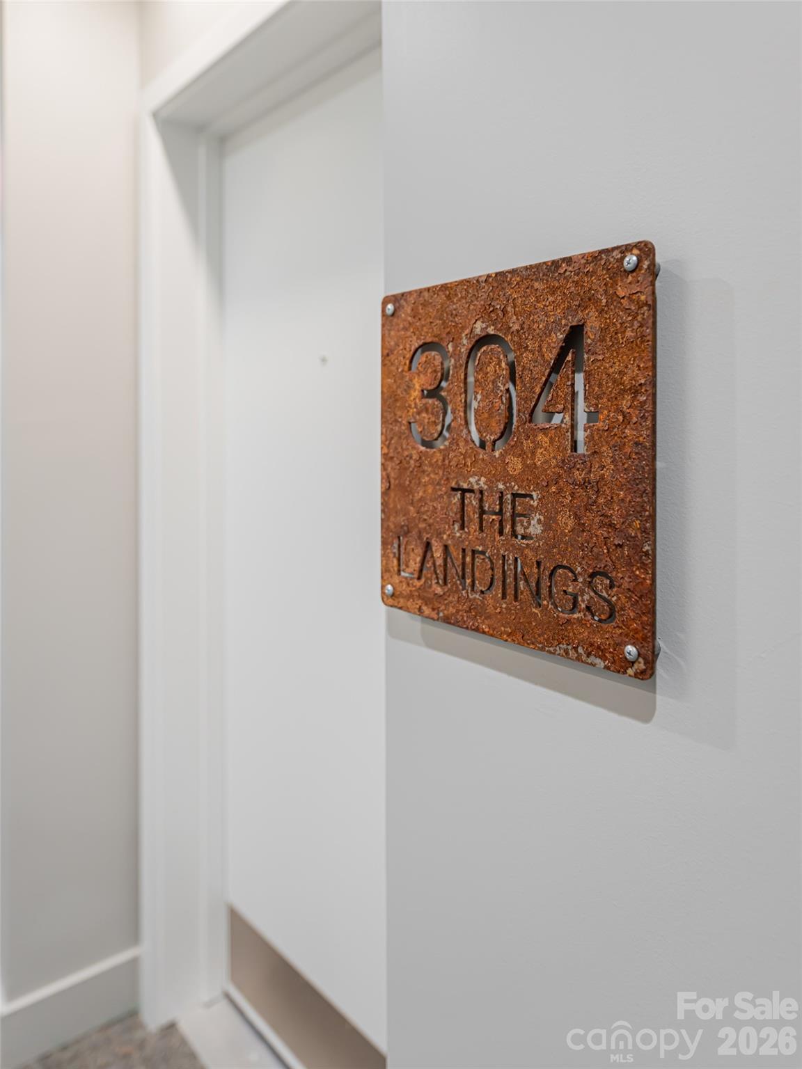 68 Craven Street Unit: 304