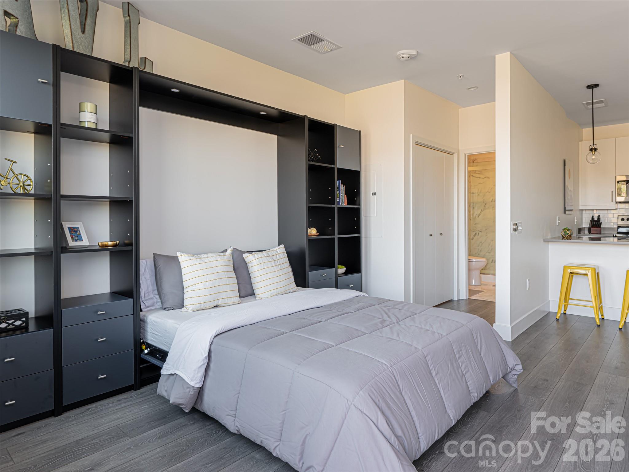 68 Craven Street Unit: 304