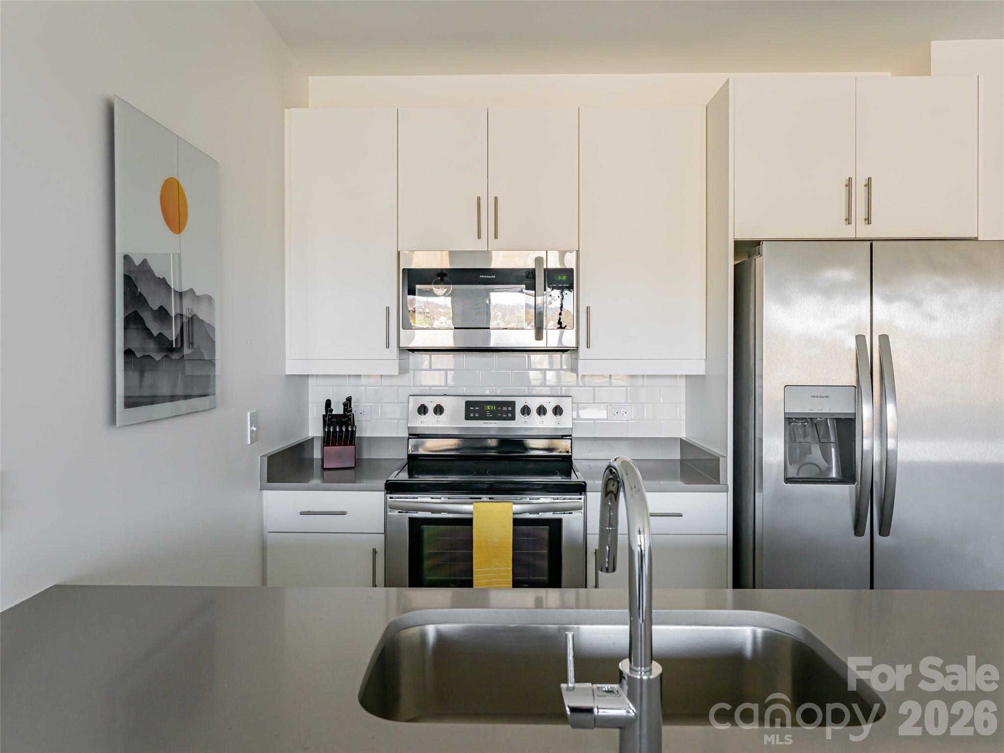 68 Craven Street Unit: 304