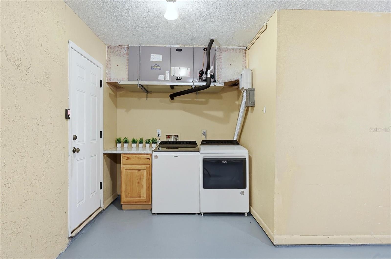 6007 9TH AVE W