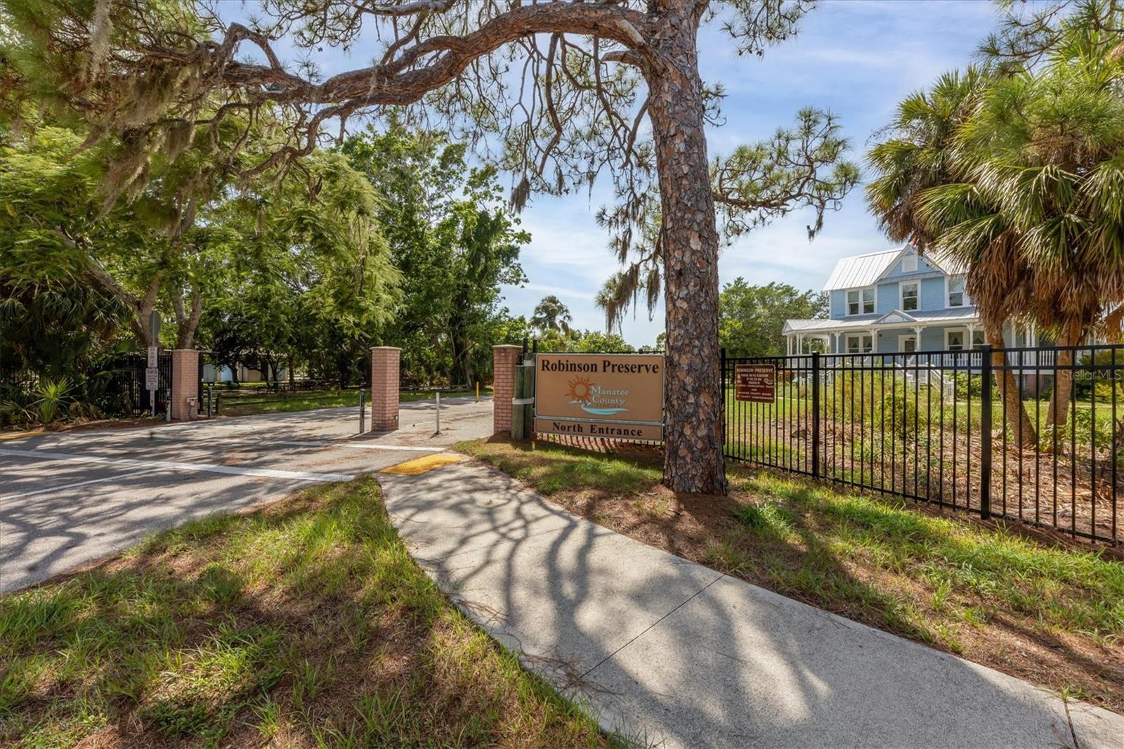 6007 9TH AVE W