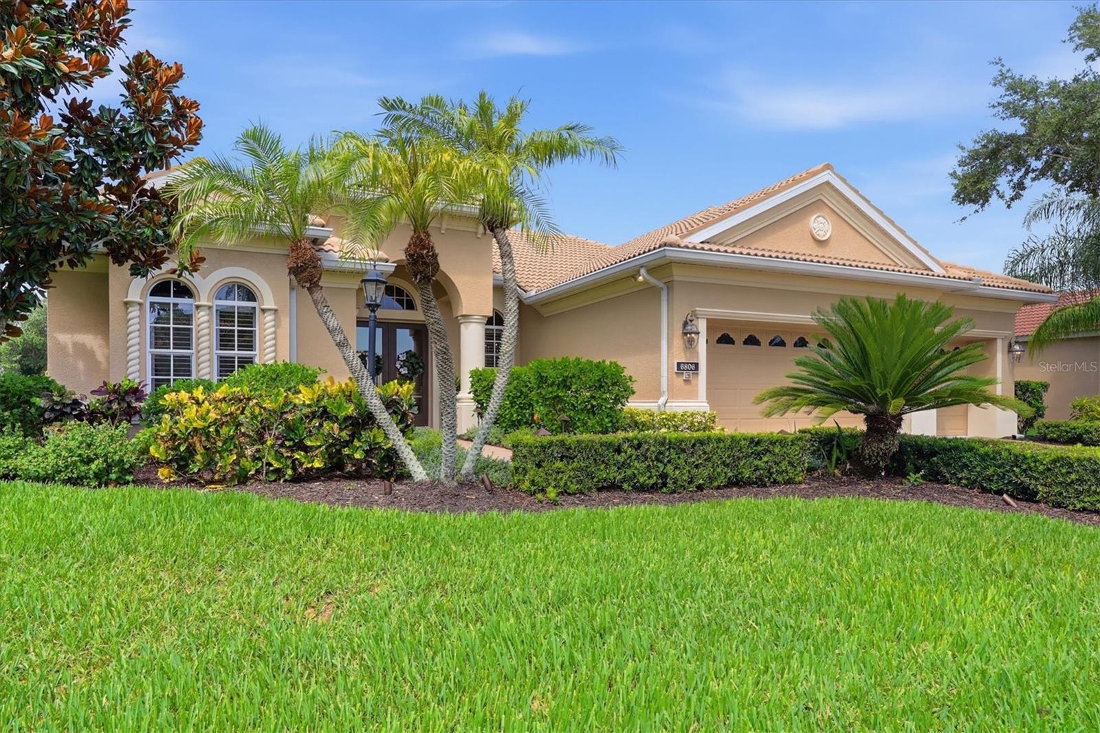 6806 DOMINION LN