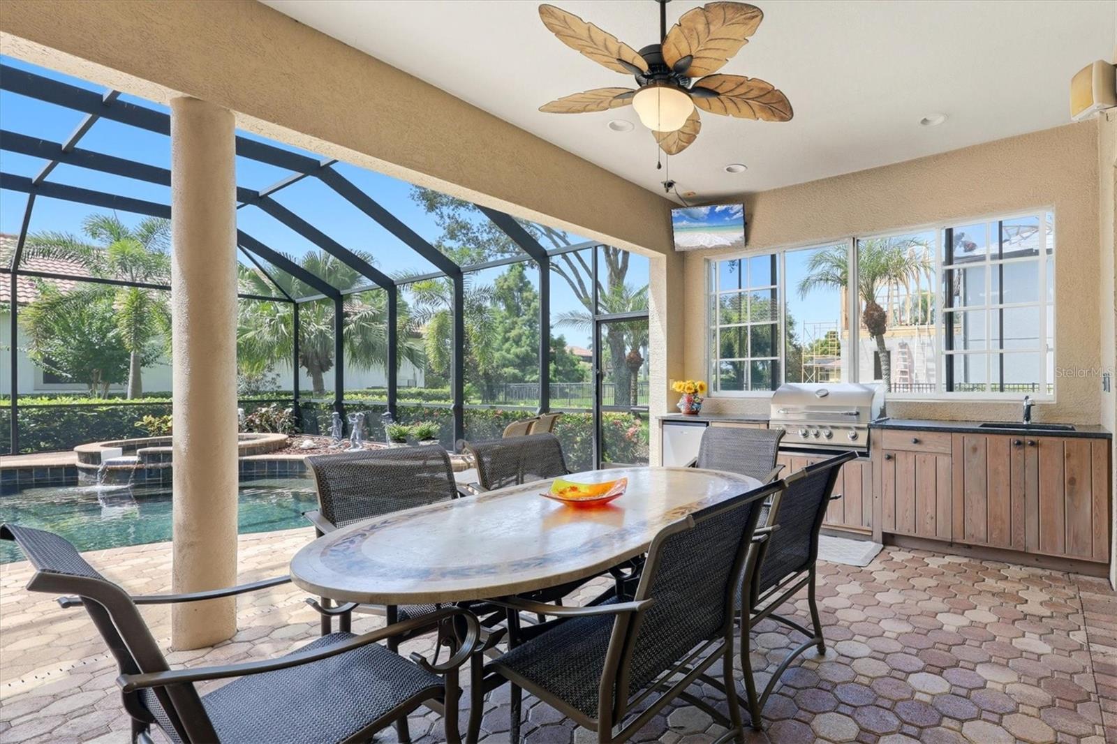 6806 DOMINION LN