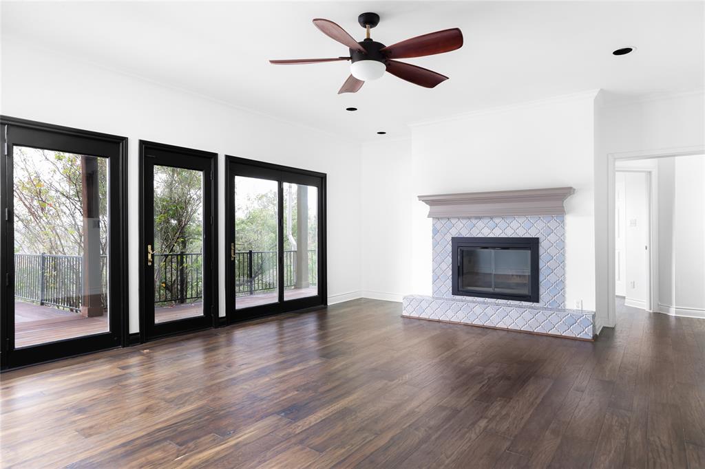 3 Cousteau LN