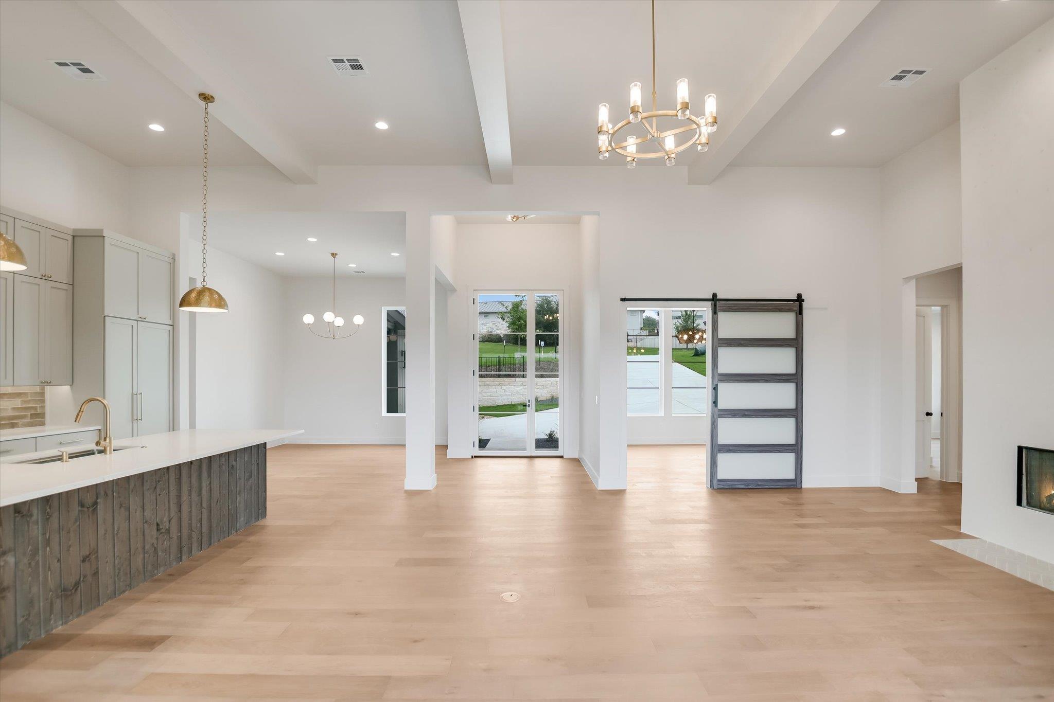 402 Sweet Grass LN