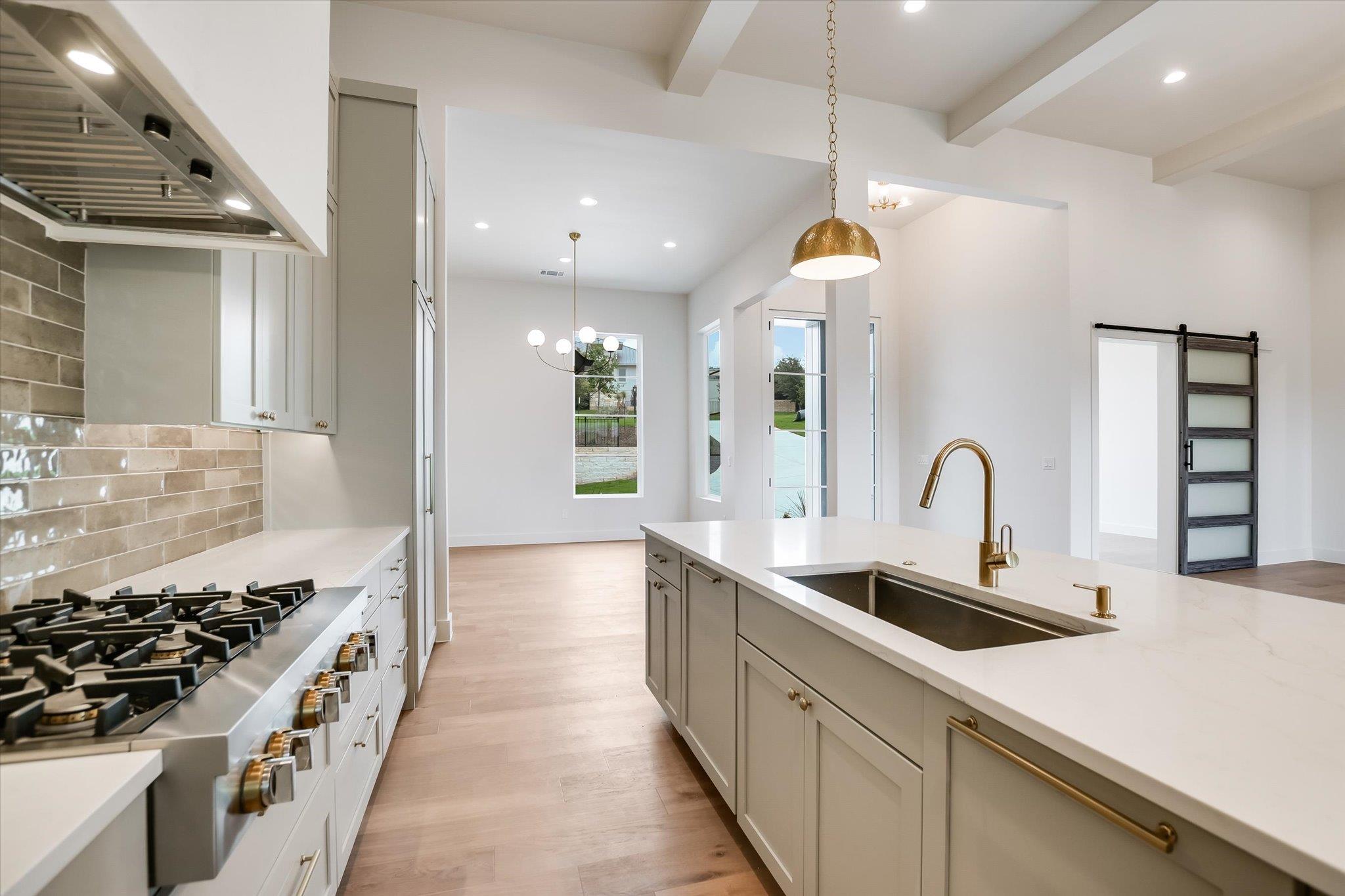 402 Sweet Grass LN
