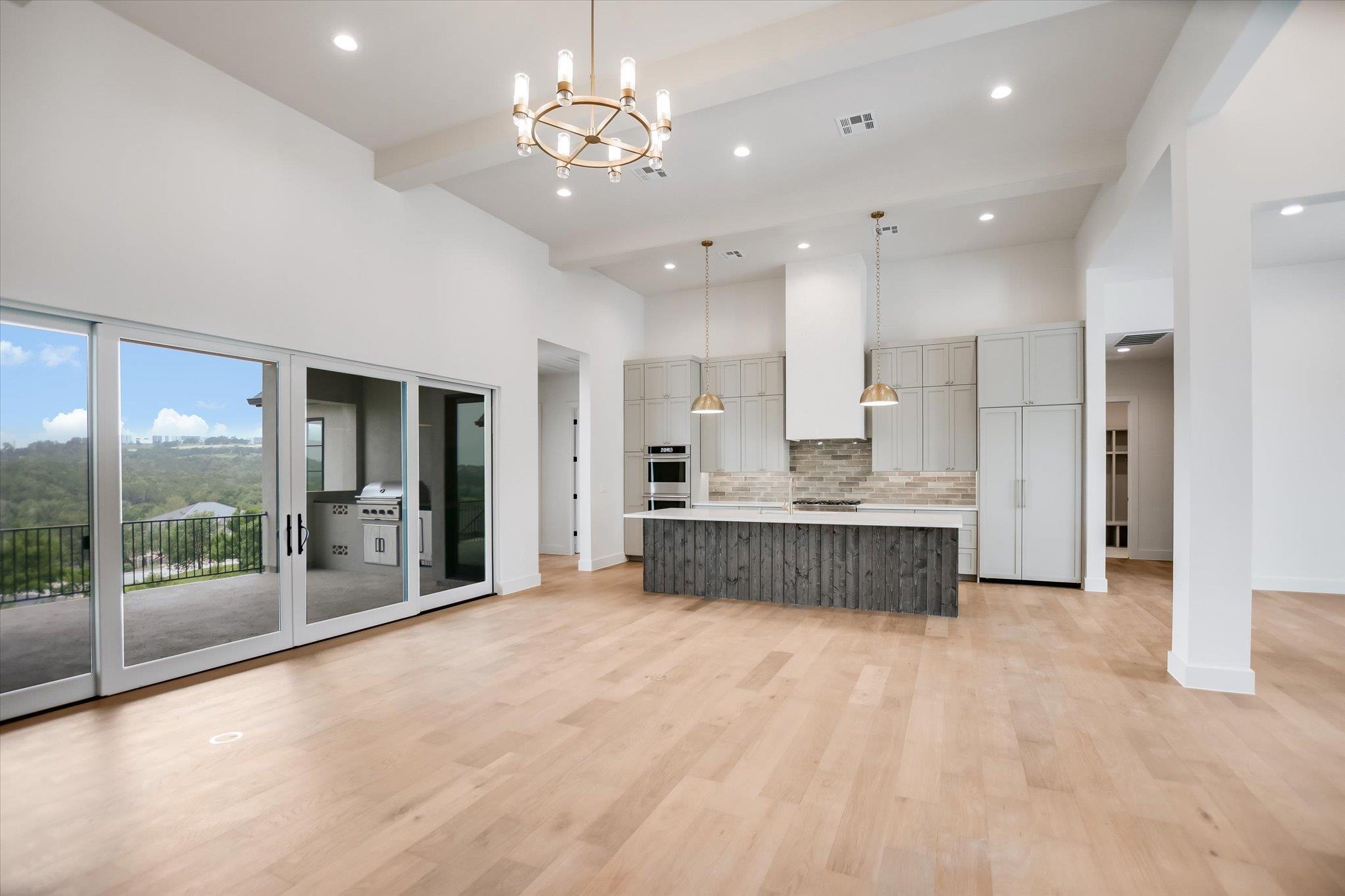 402 Sweet Grass LN