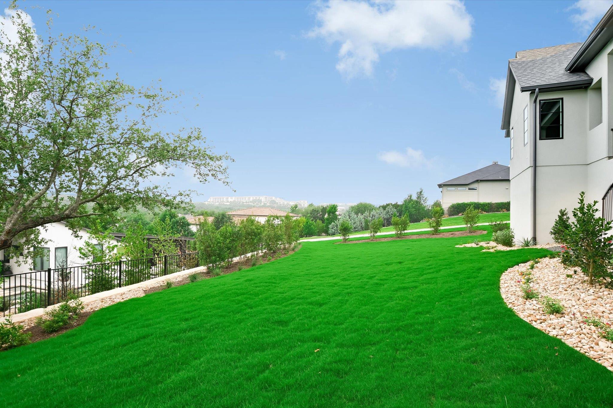 402 Sweet Grass LN