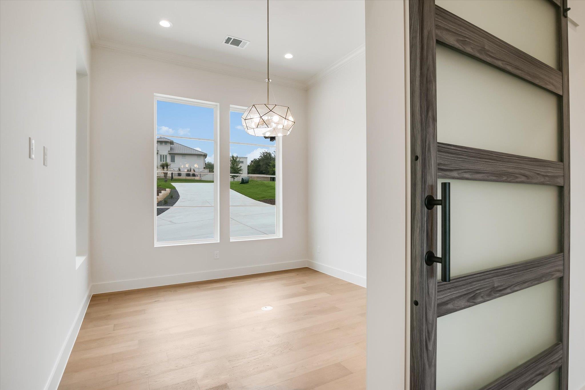 402 Sweet Grass LN