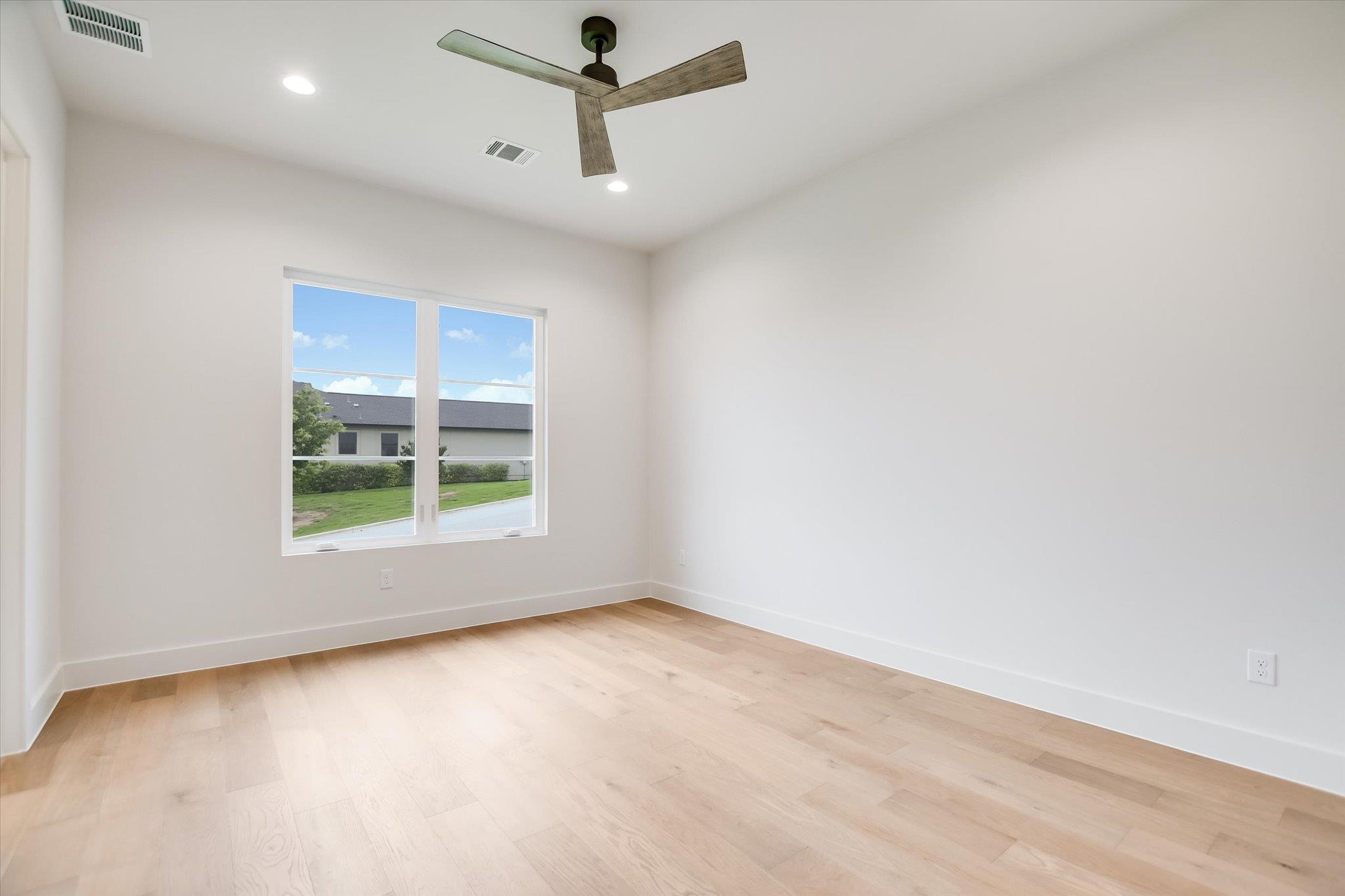402 Sweet Grass LN