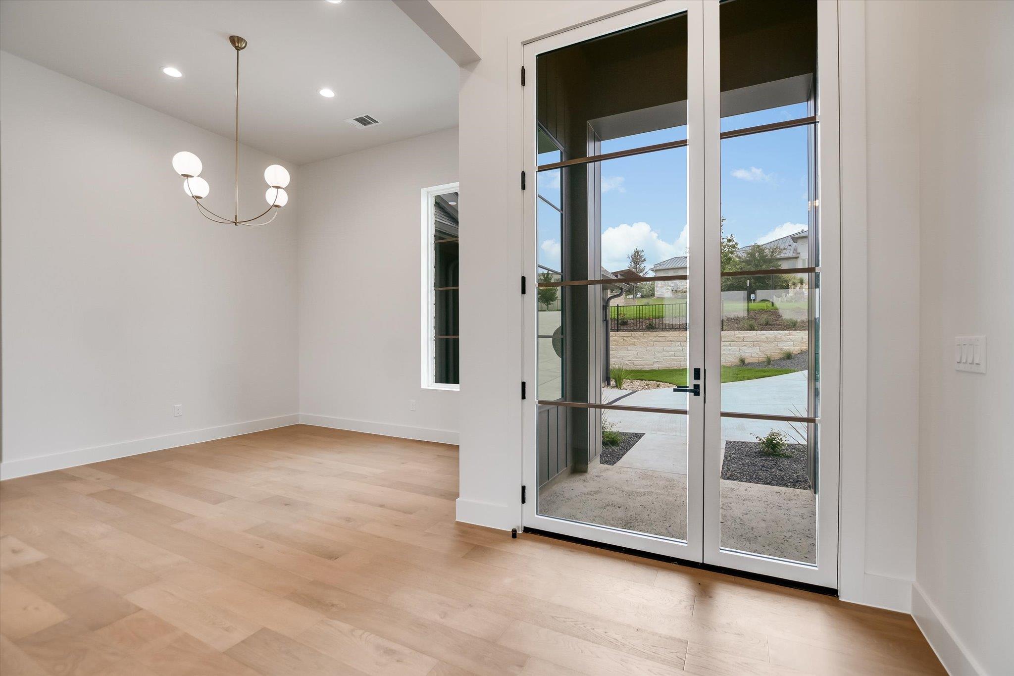 402 Sweet Grass LN