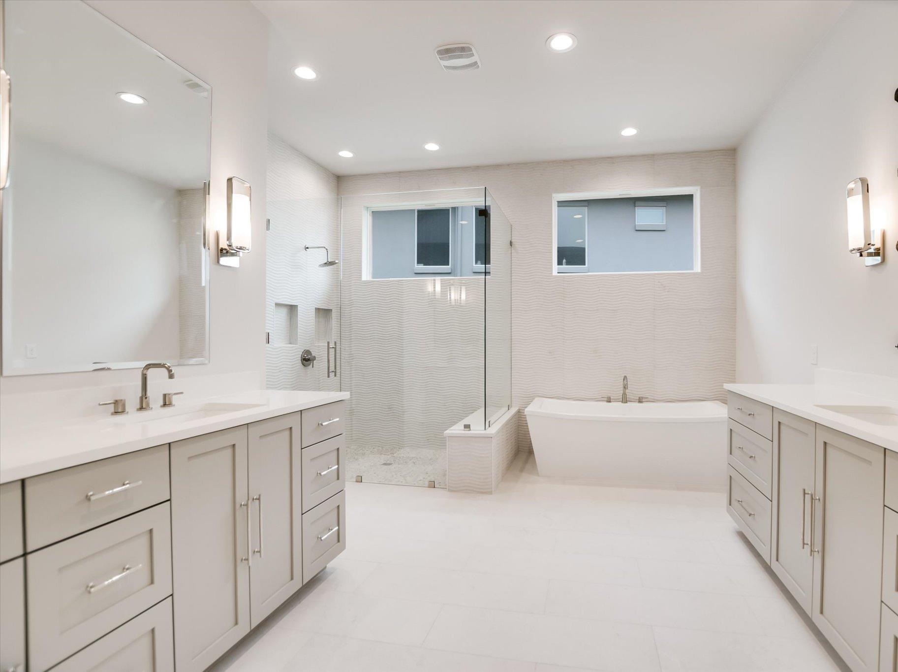 402 Sweet Grass LN