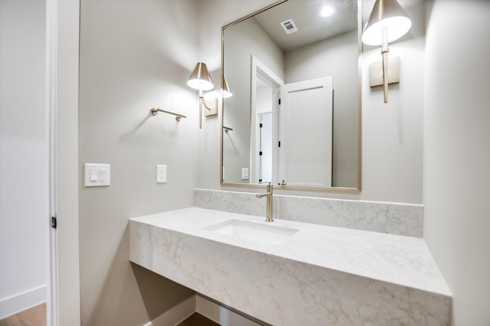 402 Sweet Grass LN