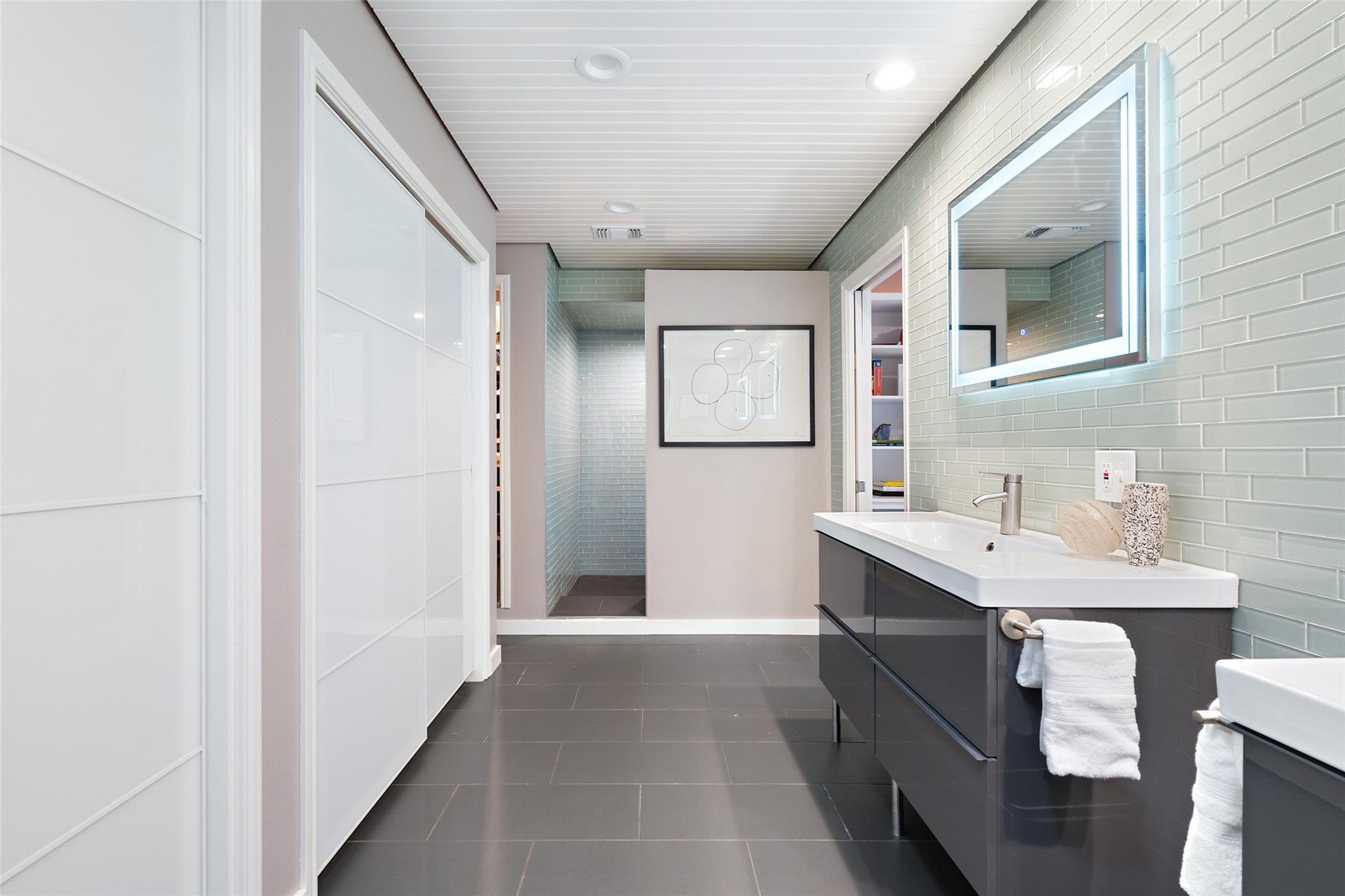 2406 Rock Terrace CIR