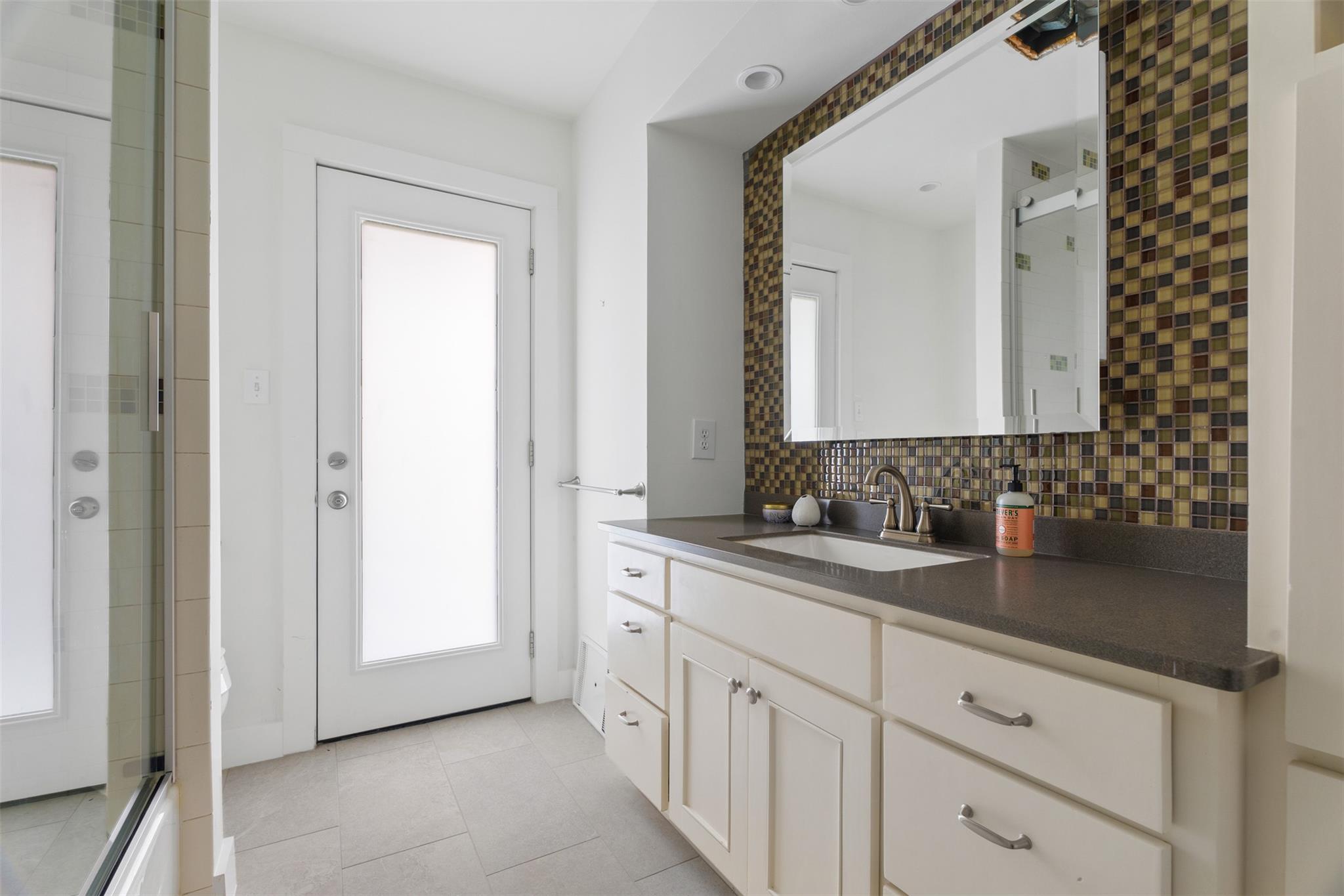 2406 Rock Terrace CIR