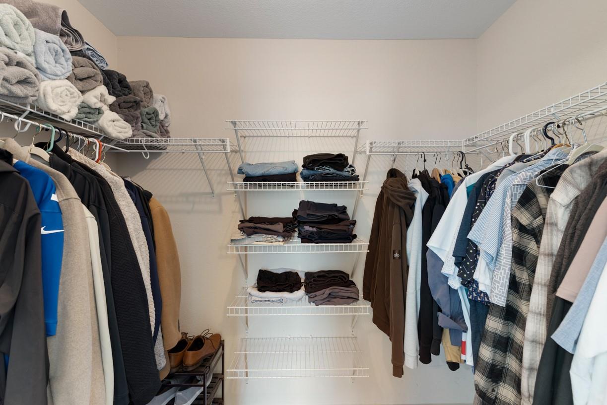 2604 James Bausch LN