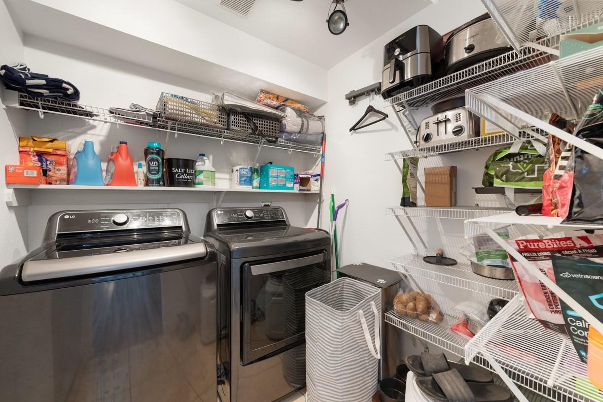 2604 James Bausch LN