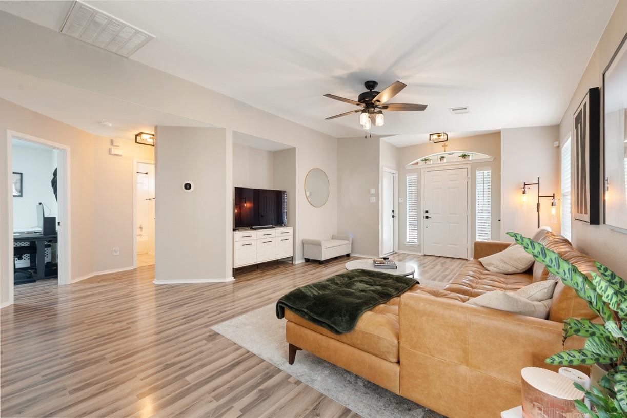 2604 James Bausch LN