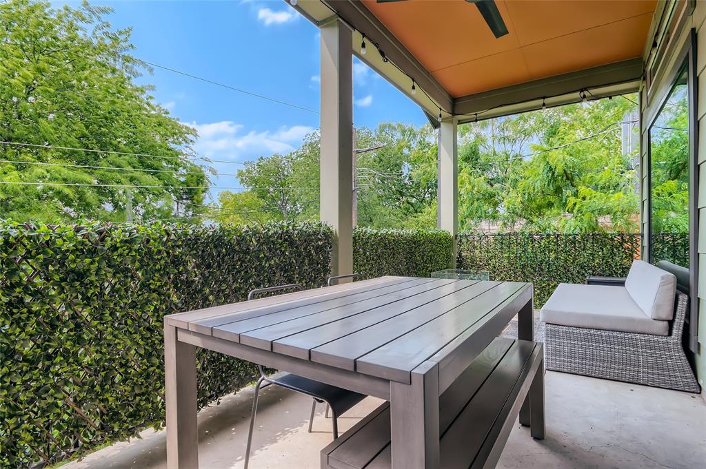 3006 Garden Villa LN