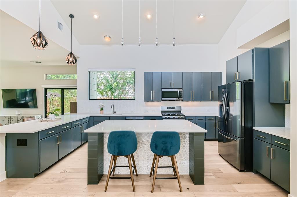 3006 Garden Villa LN