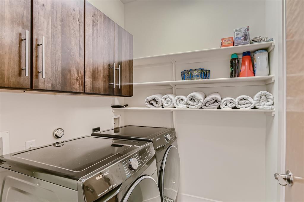 3006 Garden Villa LN