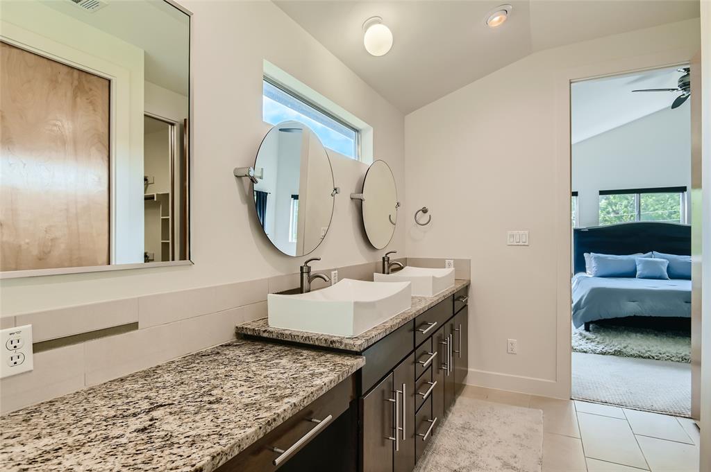 3006 Garden Villa LN