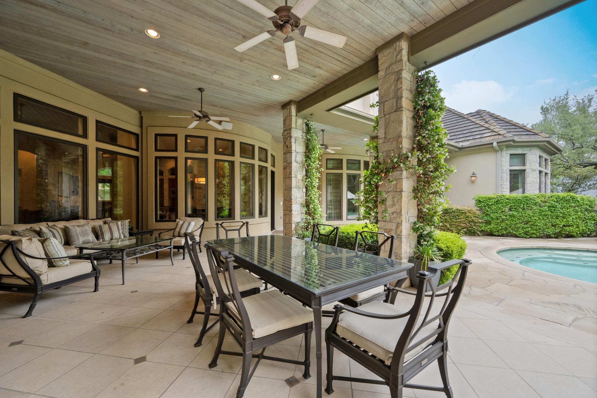 2808 Calaw CV