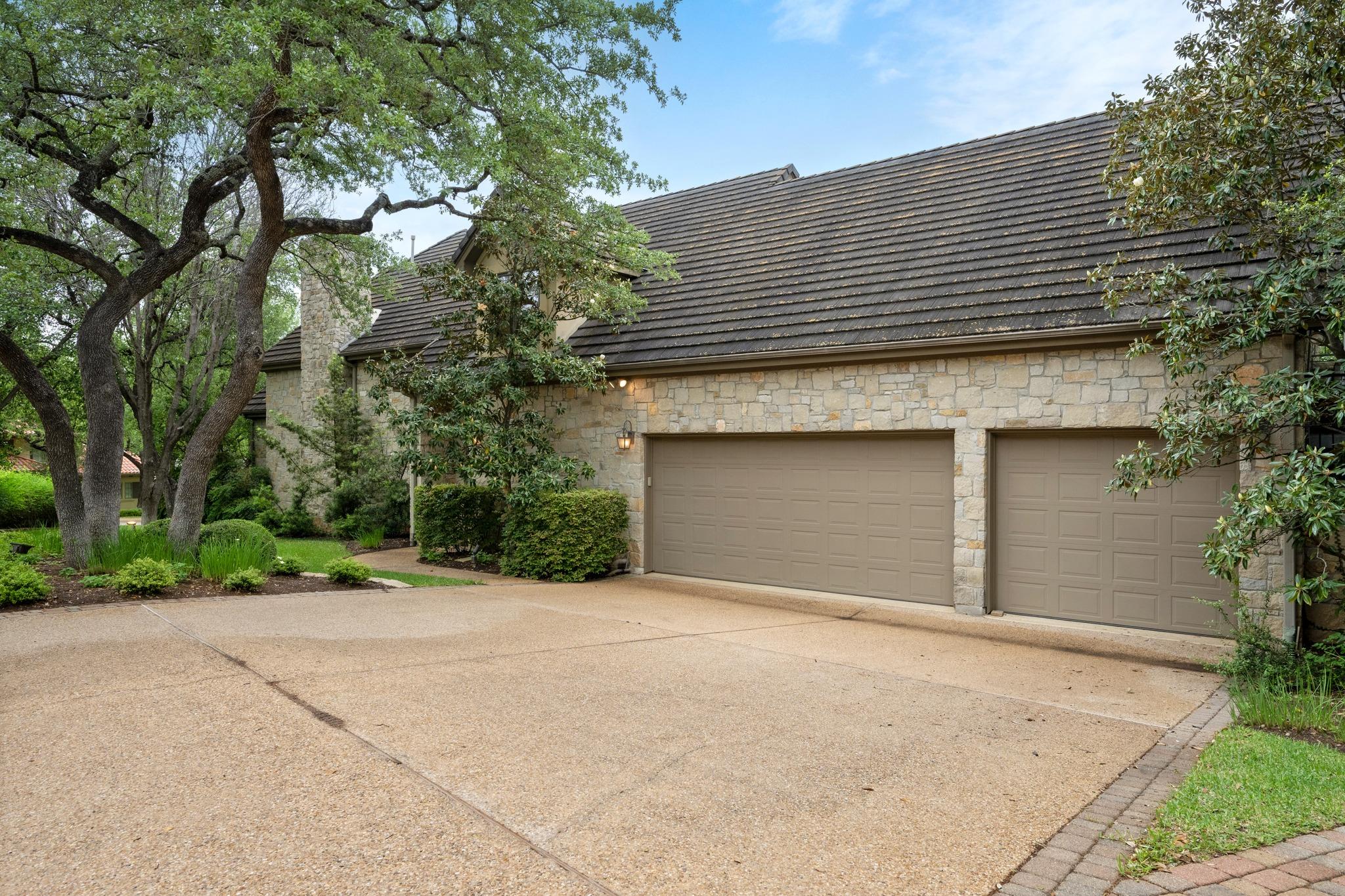 2808 Calaw CV