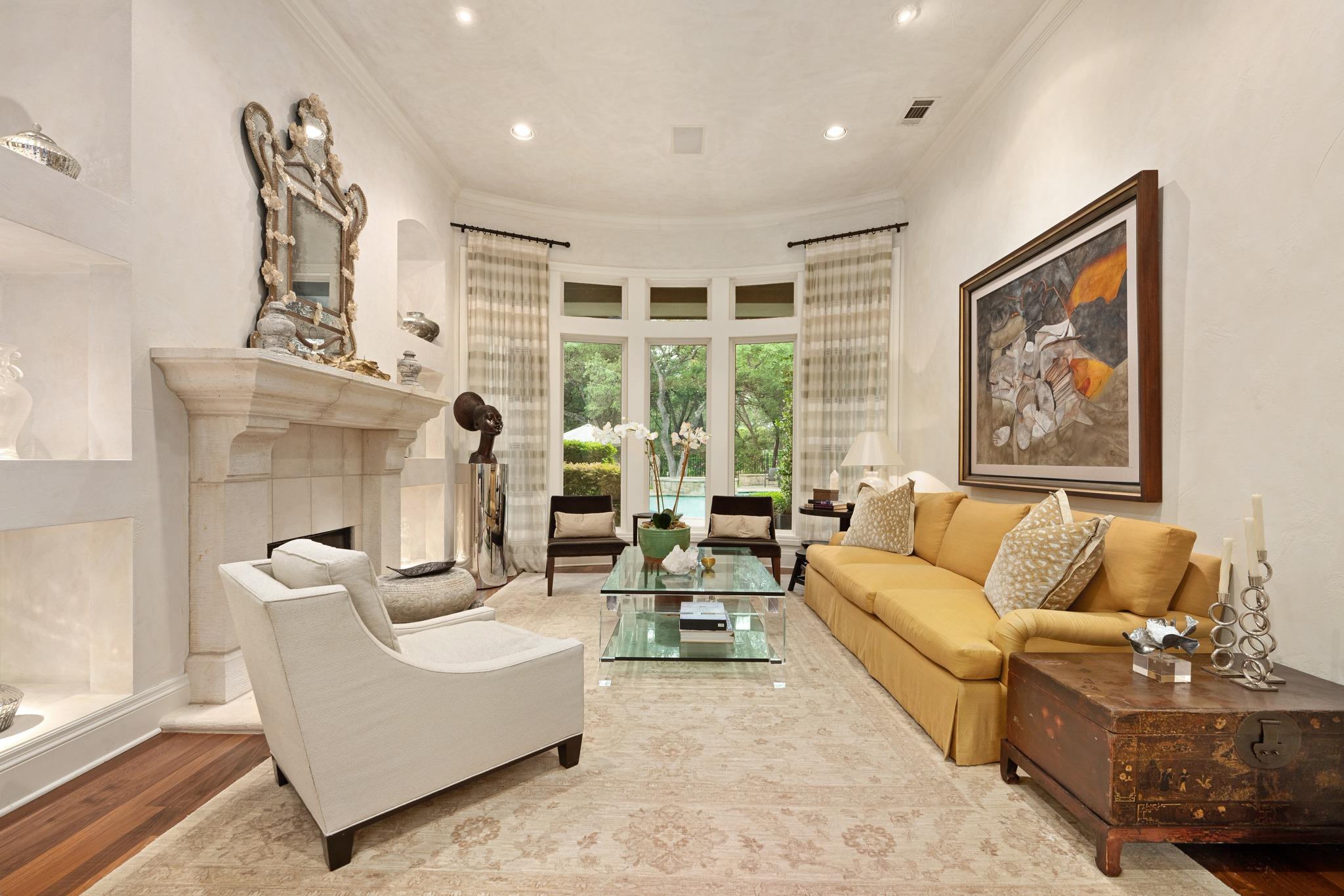 2808 Calaw CV