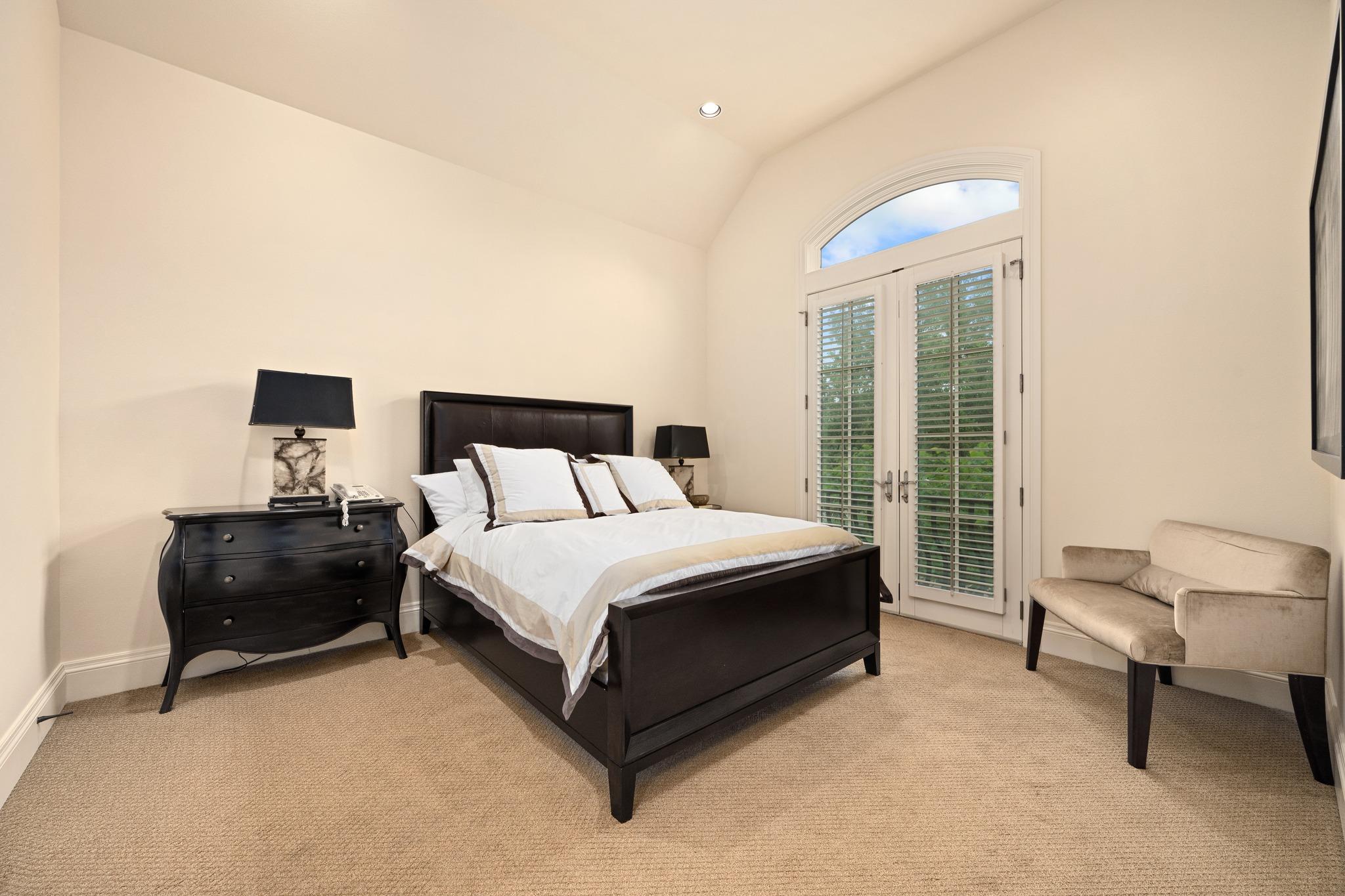 2808 Calaw CV