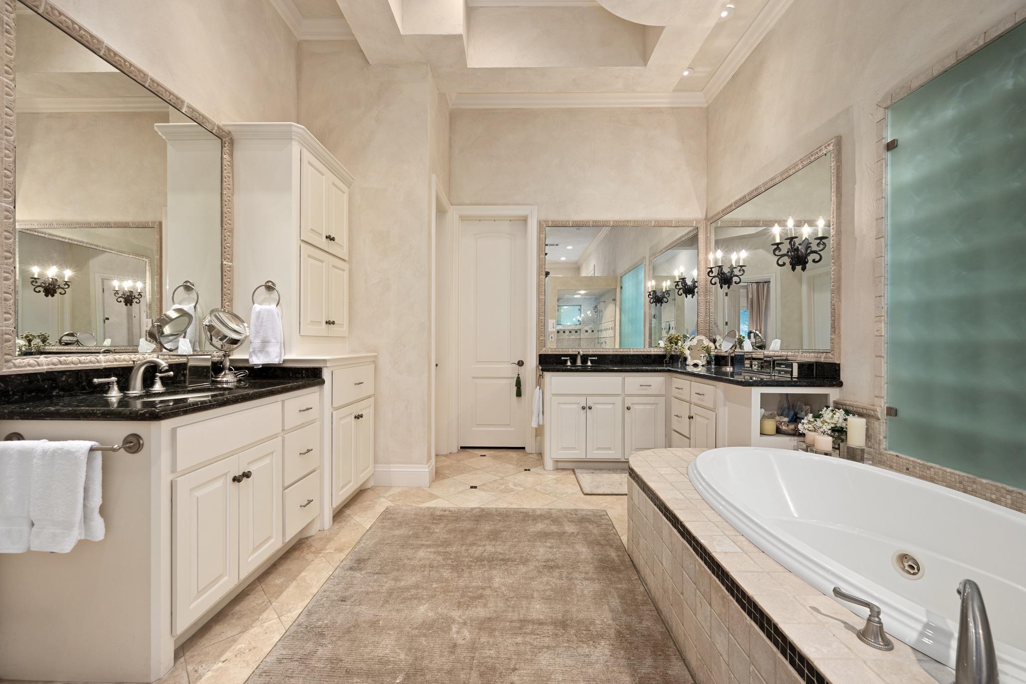 2808 Calaw CV