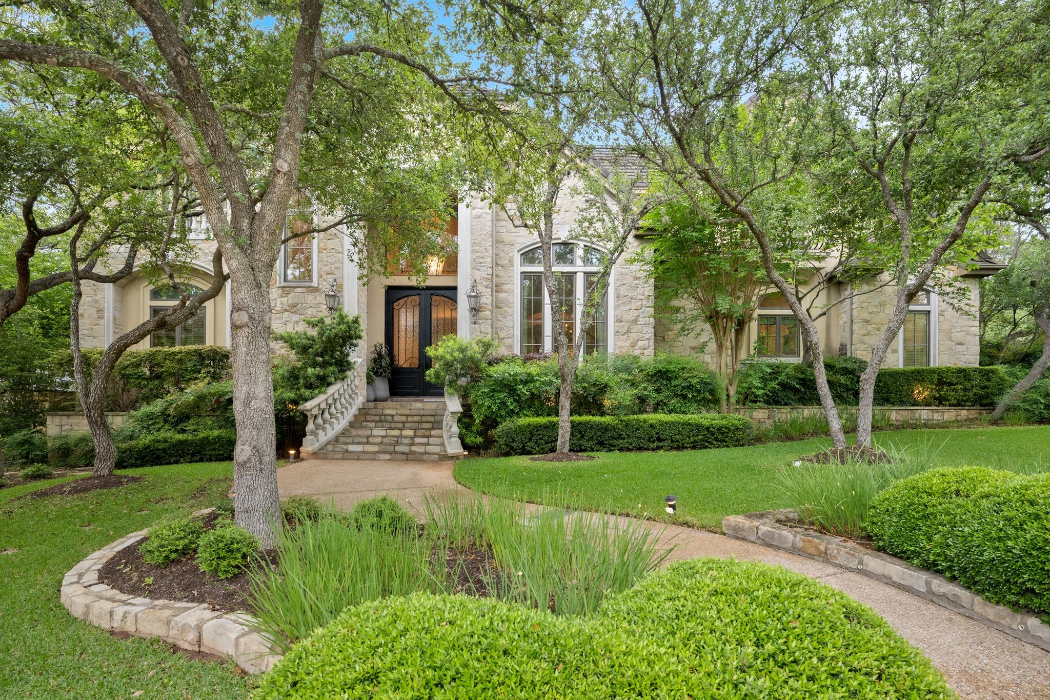 2808 Calaw CV