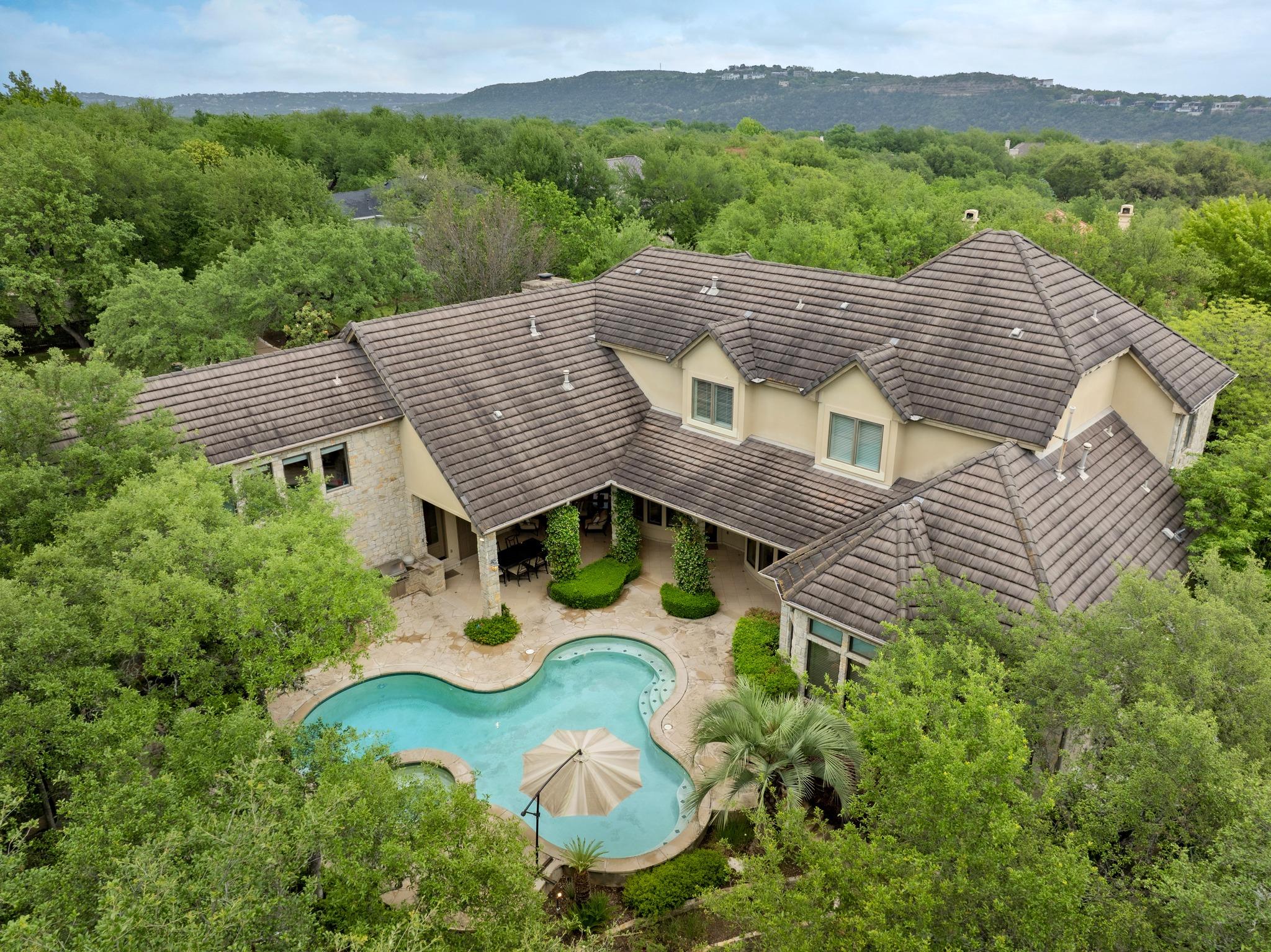 2808 Calaw CV