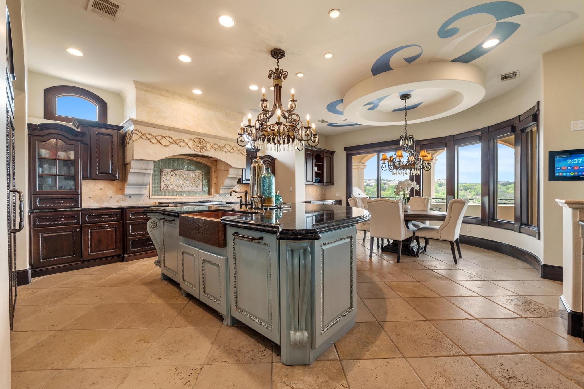 219 CANYON TURN TRL