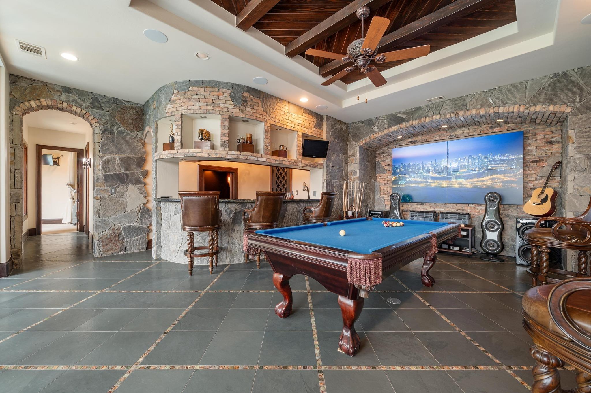 219 CANYON TURN TRL