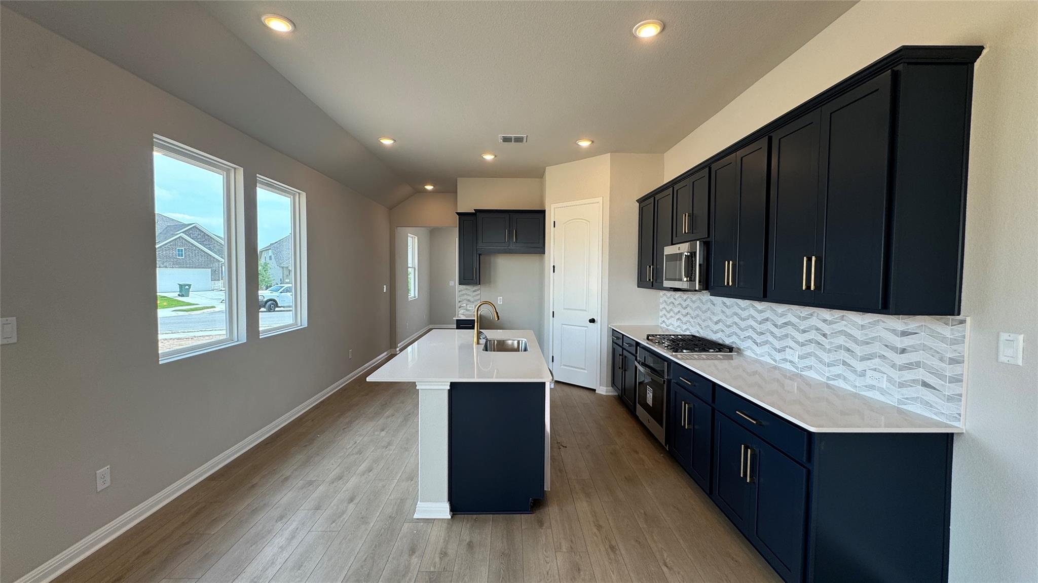 181 Ranier WAY
