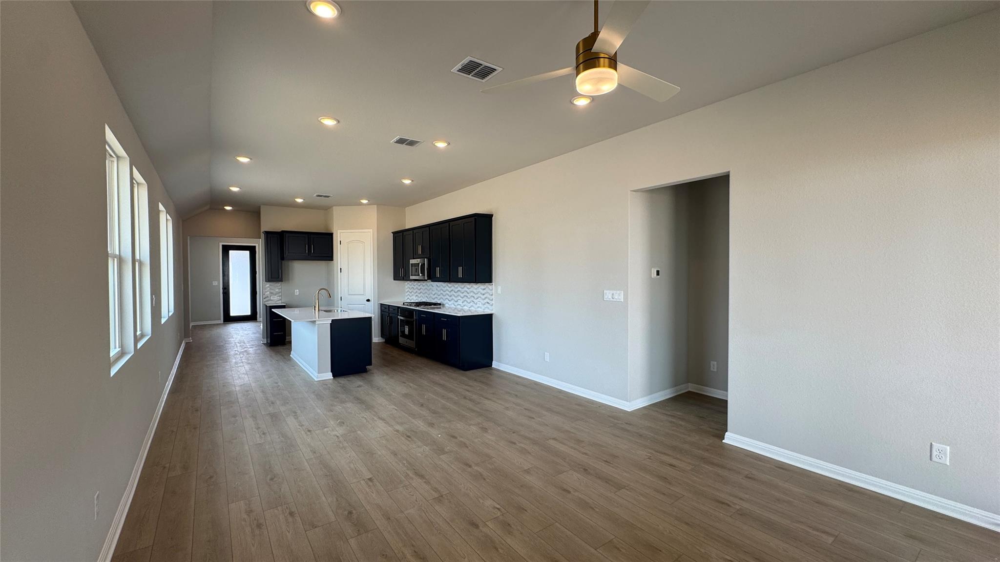 181 Ranier WAY