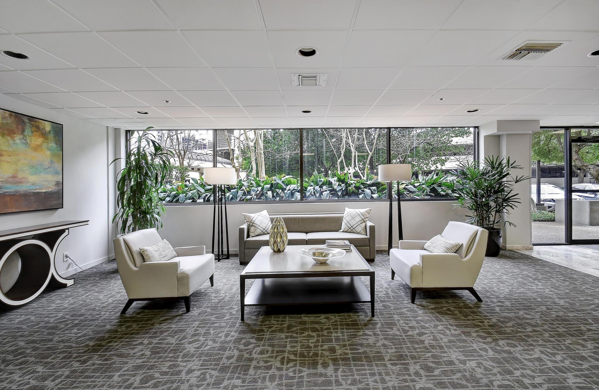 40 N Interstate 35 Unit: 3D3