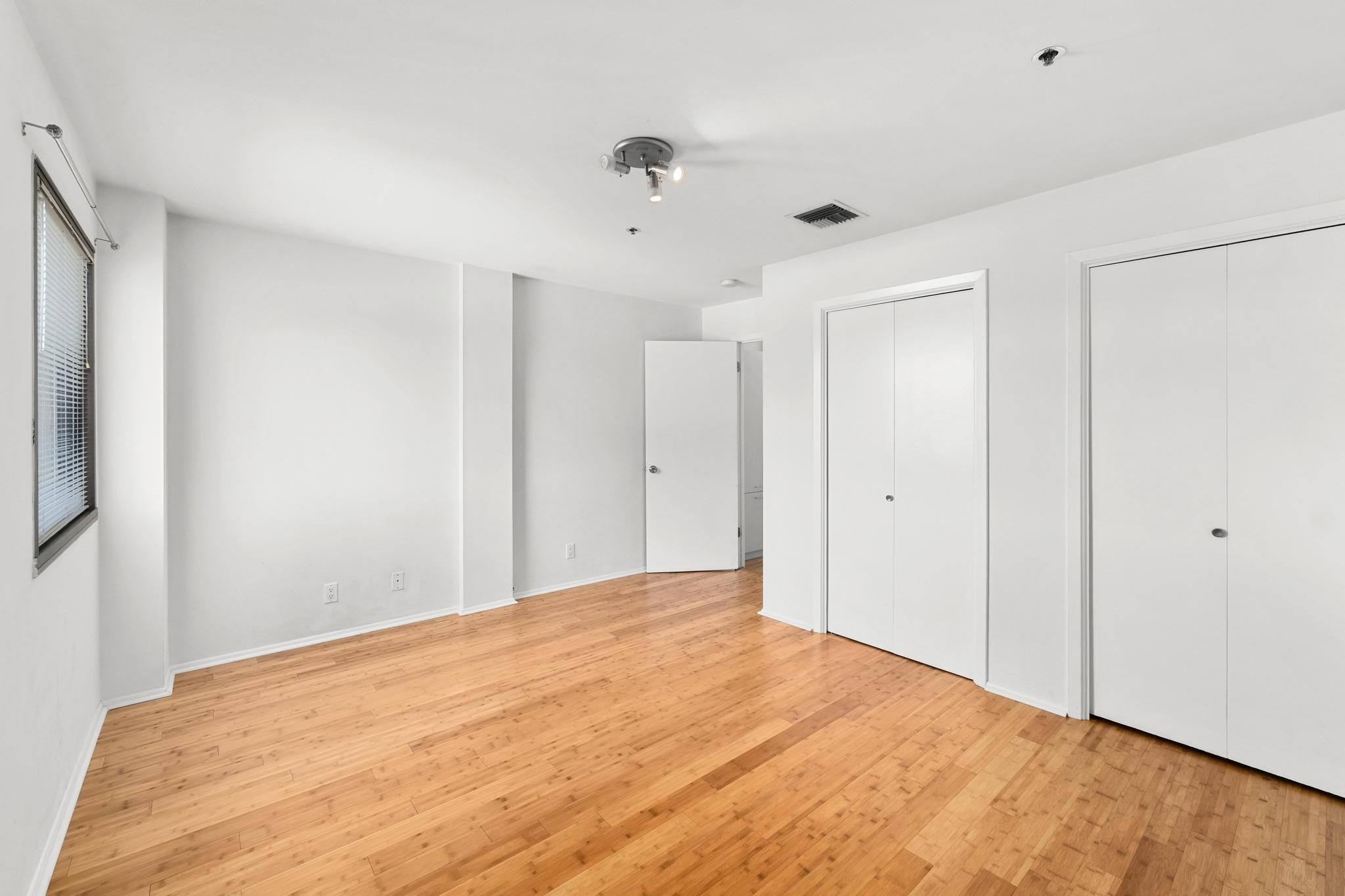 40 N Interstate 35 Unit: 3D3