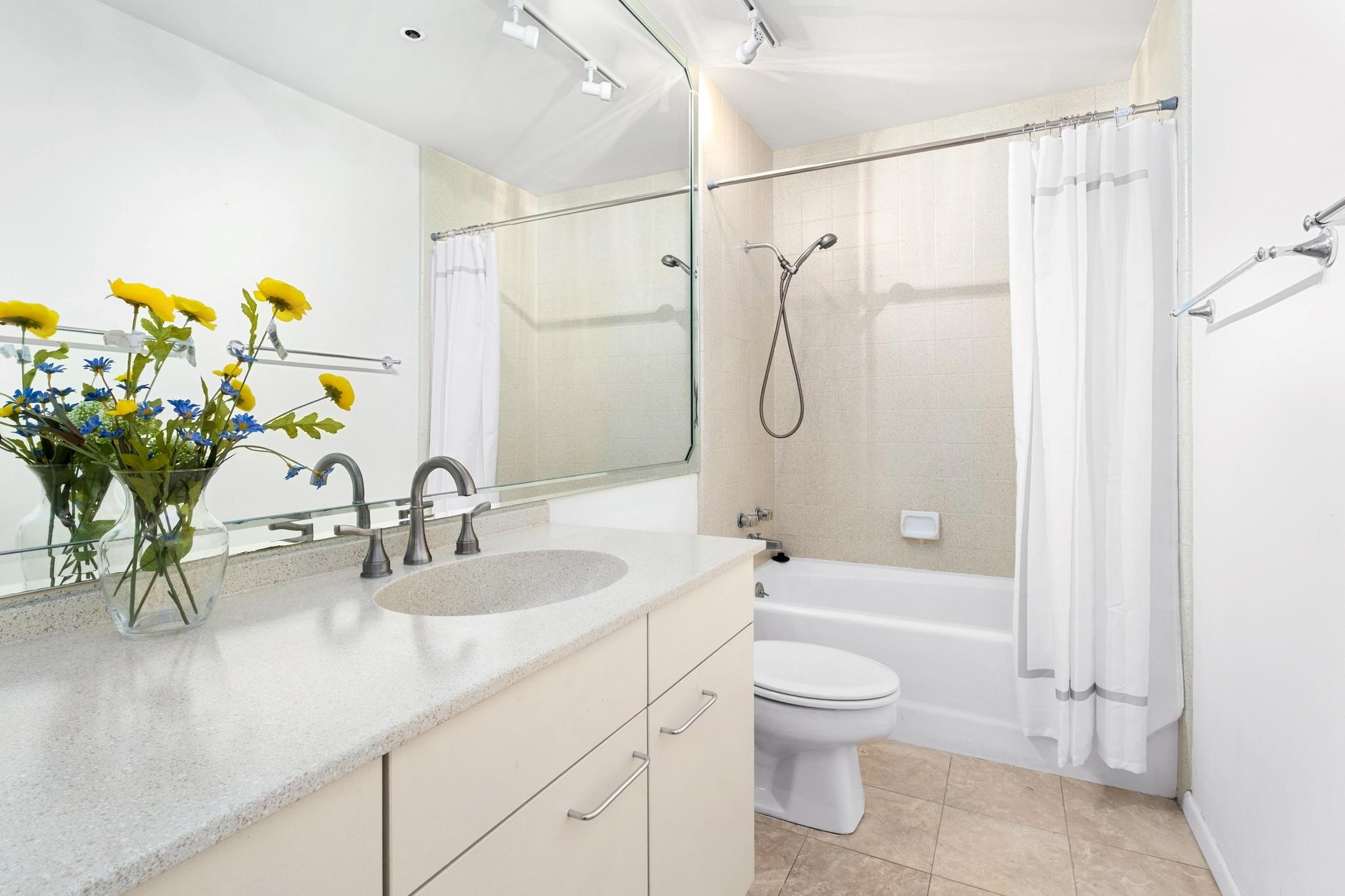 40 N Interstate 35 Unit: 3D3