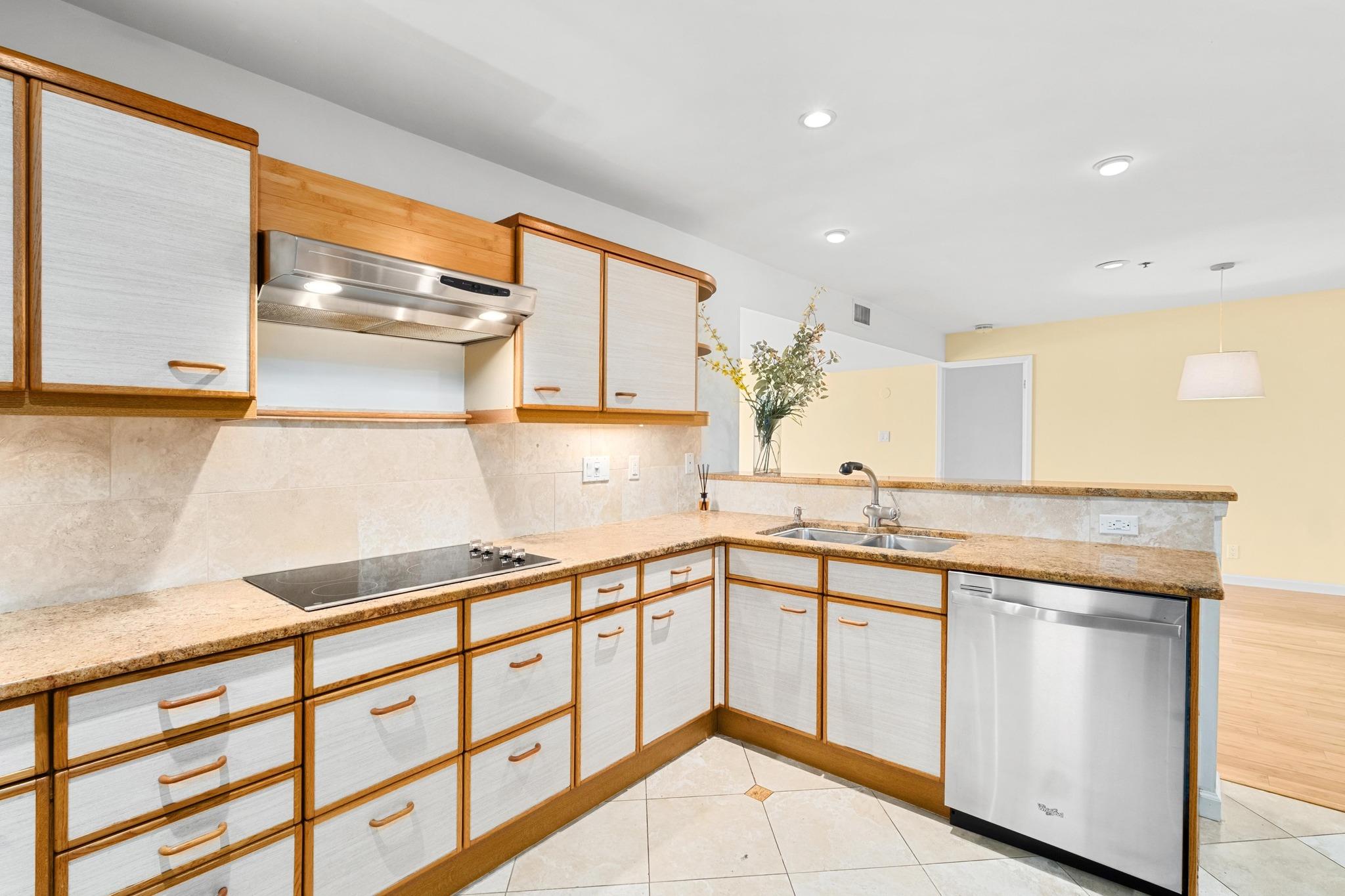 40 N Interstate 35 Unit: 3D3