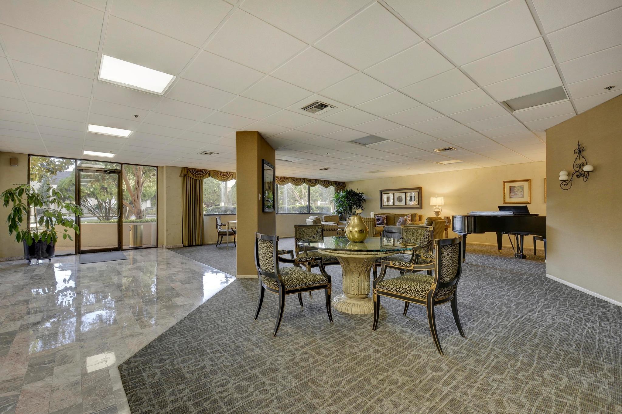 40 N Interstate 35 Unit: 3D3