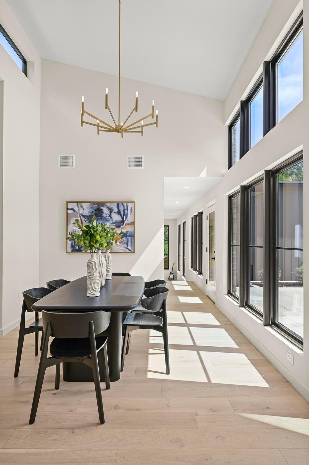 2001 Circle Haven
