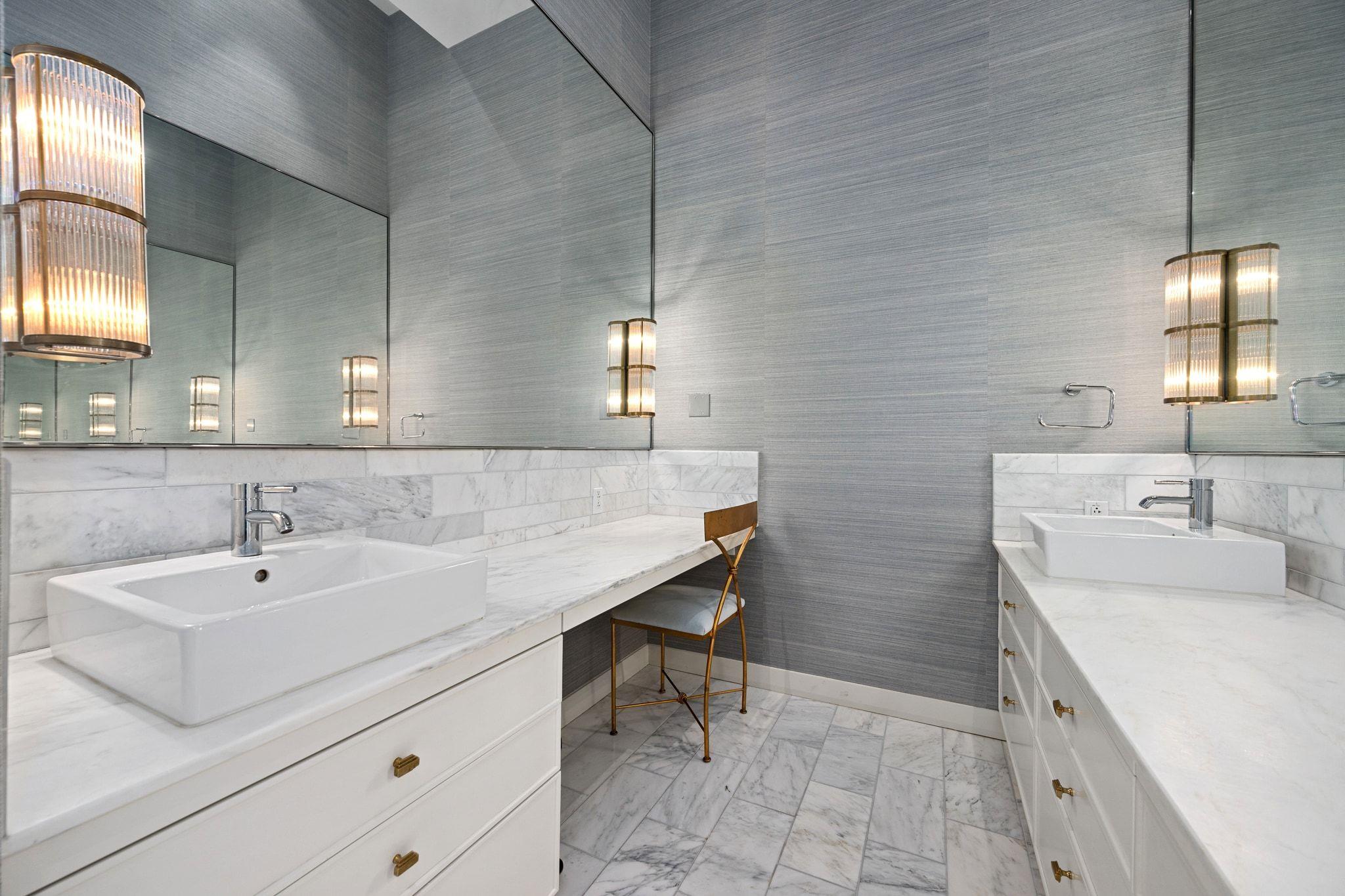 210 Lavaca ST # 3503