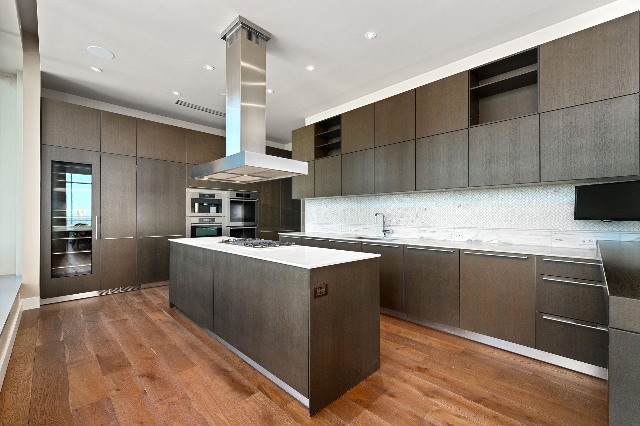 210 Lavaca ST # 3503