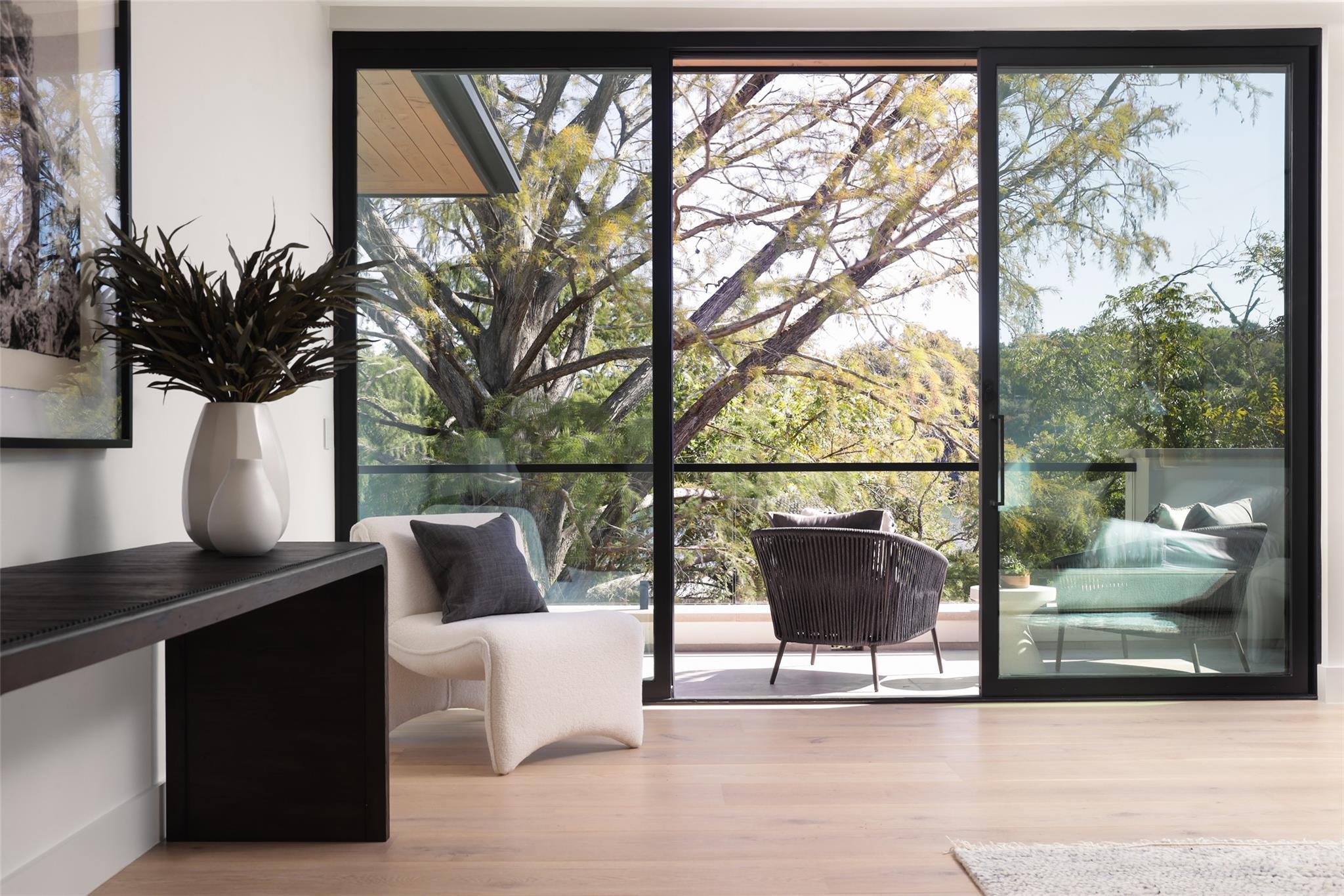 2503 Westlake DR # 201