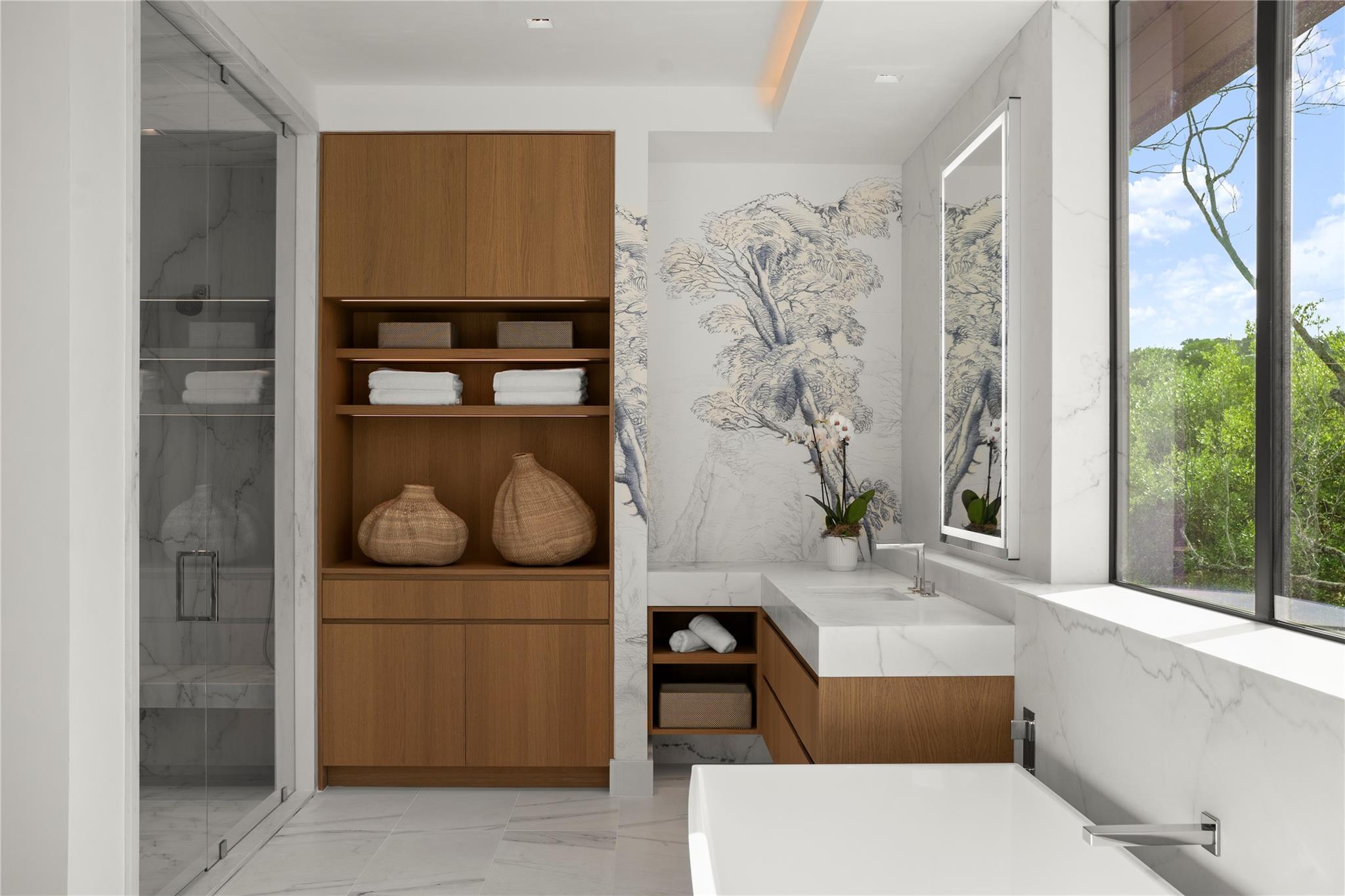 2503 Westlake DR # 201