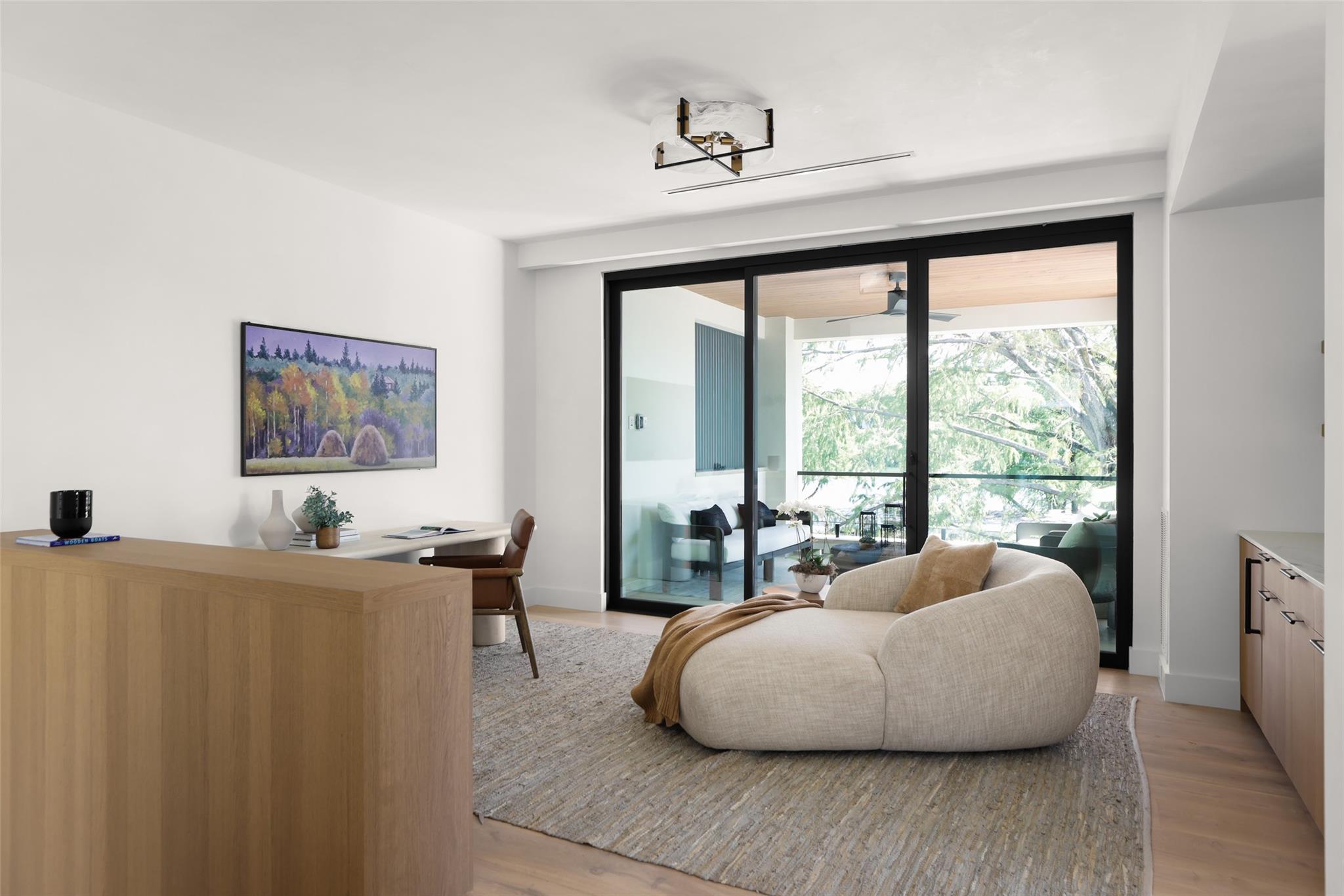 2503 Westlake DR # 201